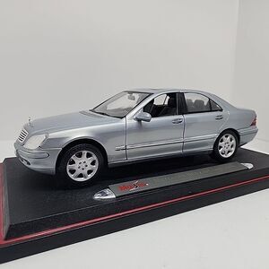 1998 Mercedes Benz S-Class Introduction - Maui 1/18 Scale Model